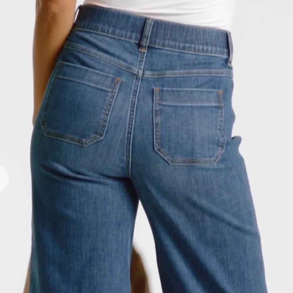 SPANX Cropped Wide Leg Shaping Jeans M - Picture 6 of 15